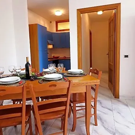 Zaras House 4*
